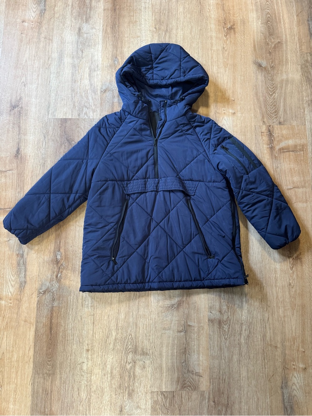 Quilted Hooded Puffer Jacket in Navy - Picture 2 of 11